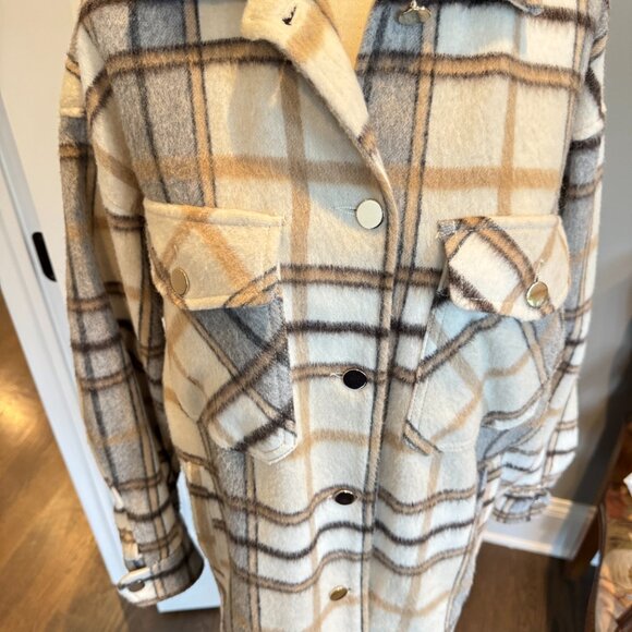 Zara Beige Plaid Fleece Shacket Jacket - Picture 3 of 10